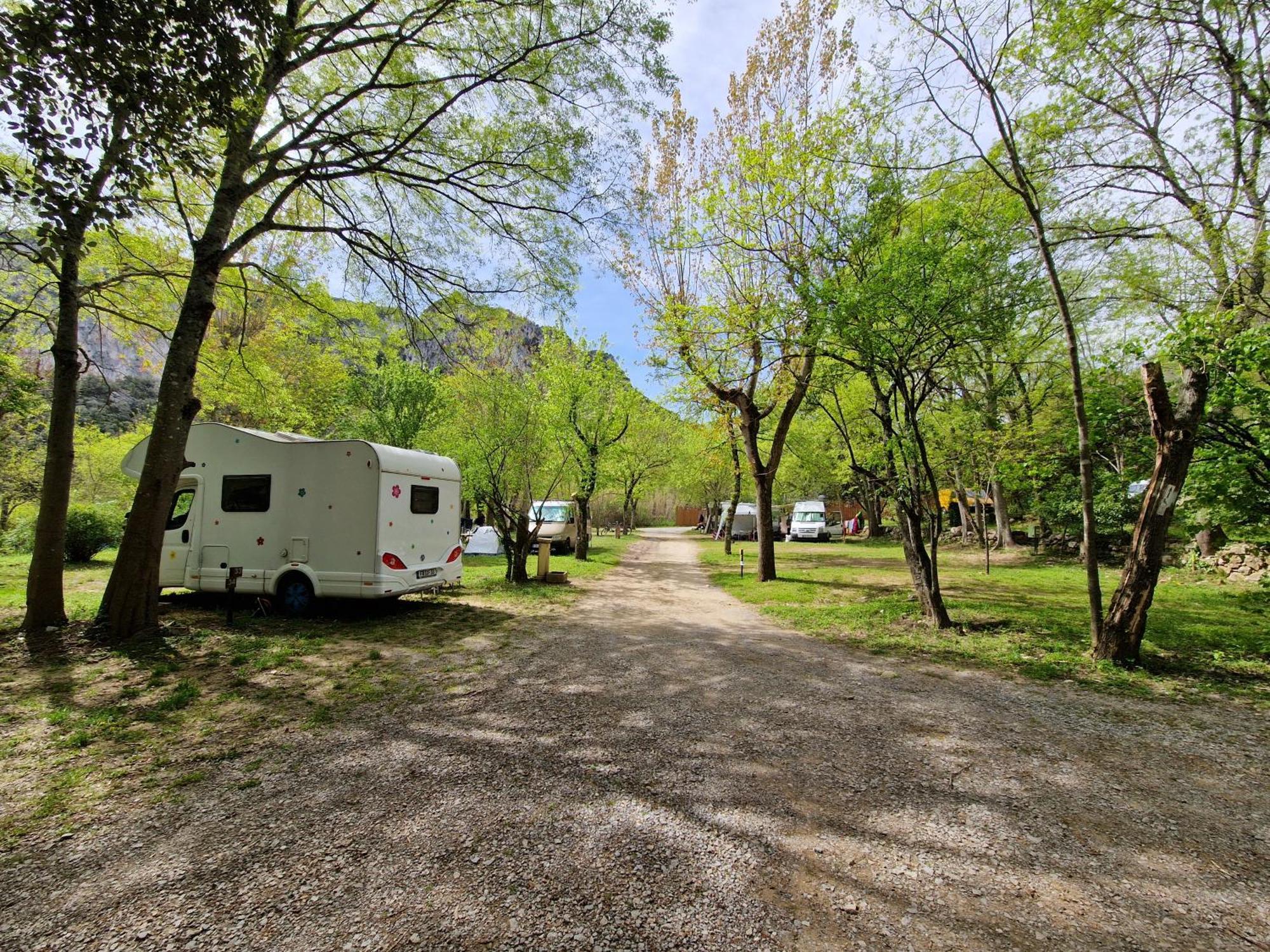 Camp Des Gorges - Camping Nature Vallon-Pont-dʼArc Exterior foto